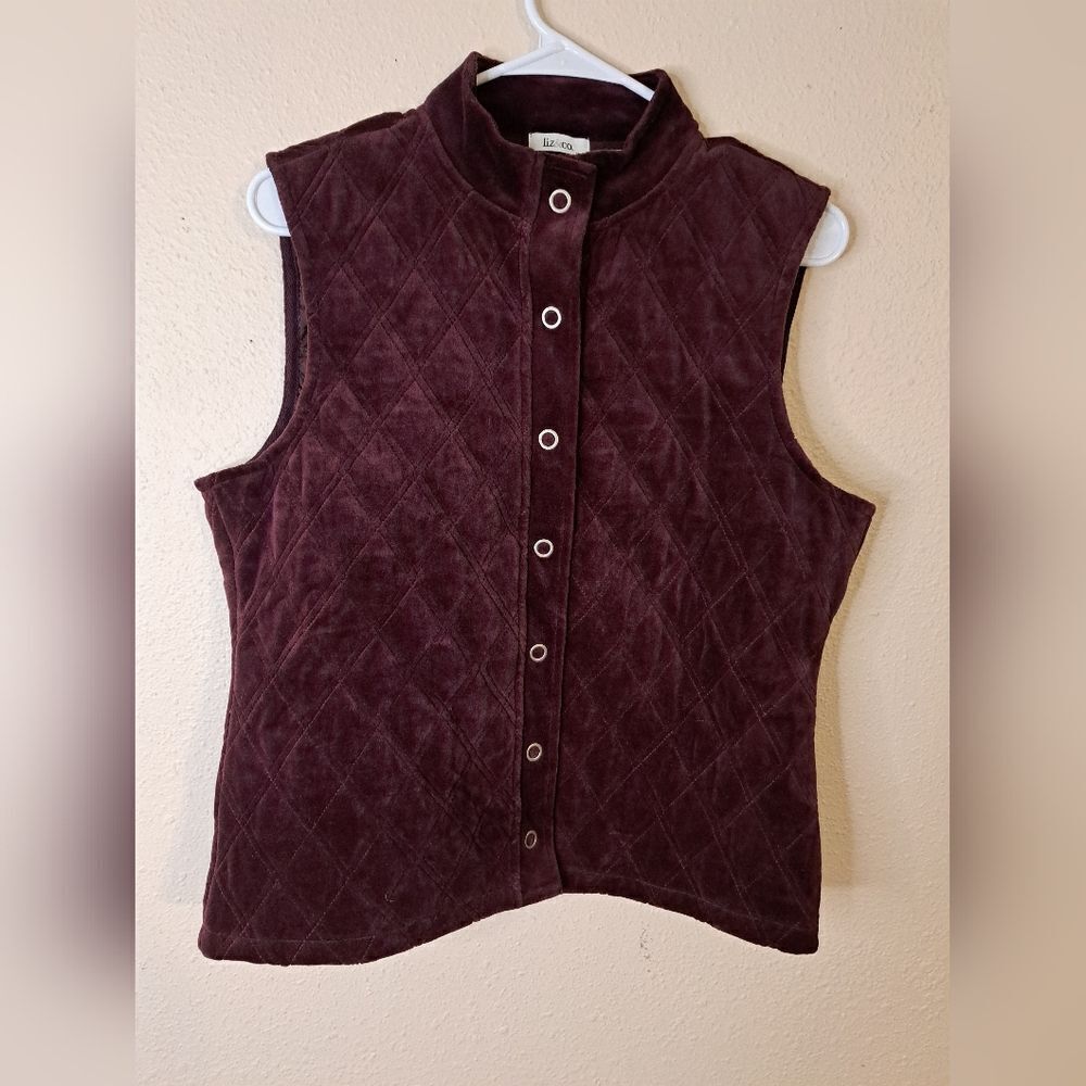 Liz & Co snap button quilted vest size large